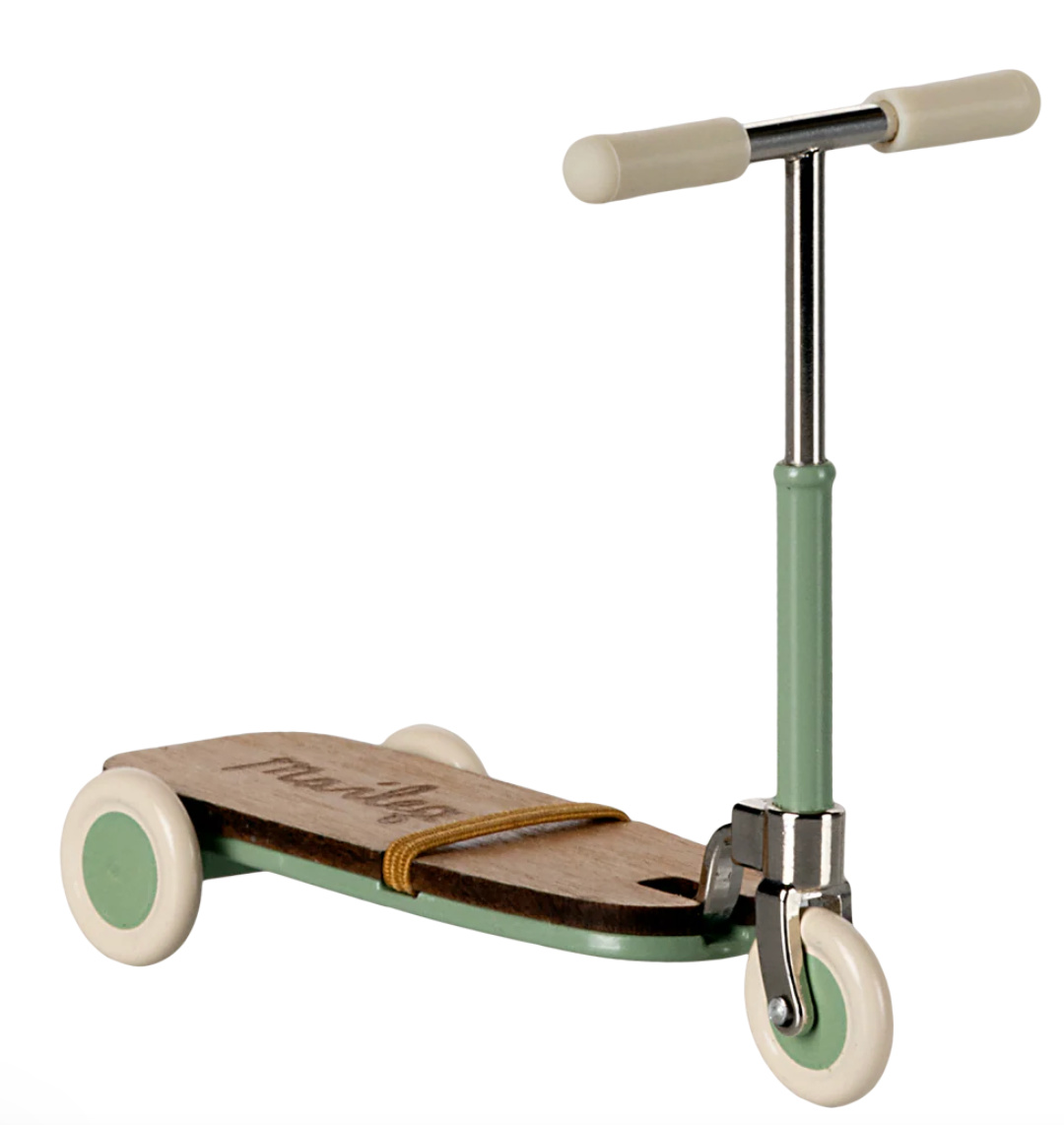 Maileg Kickboard Mouse - Mint