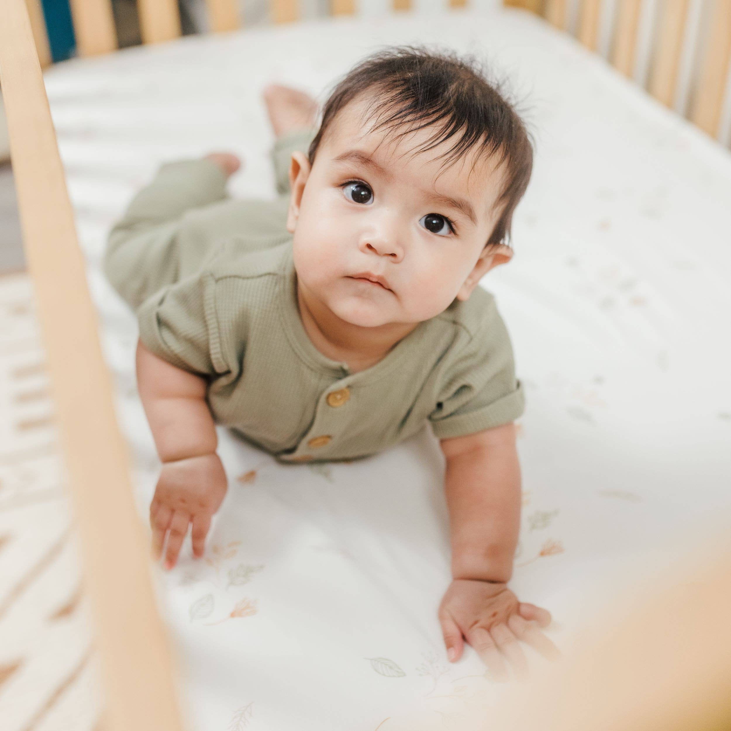 Willow Crib Fitted Sheet - Dainty Leaf