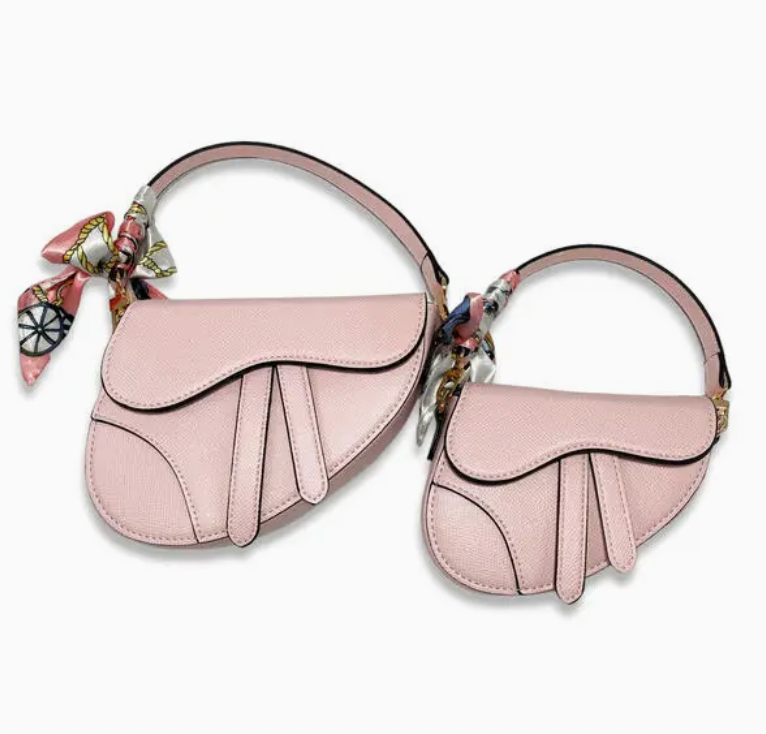 Saddle Purse w/ Scarf - Pink