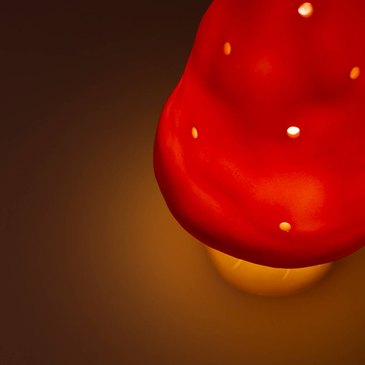 Small Mushroom Red w/ Plug